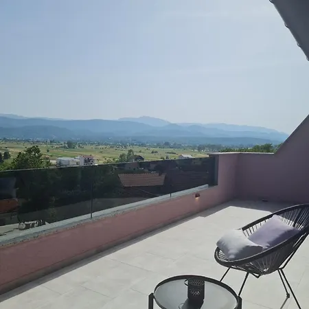 I&n - Four Bedroom * Imotski